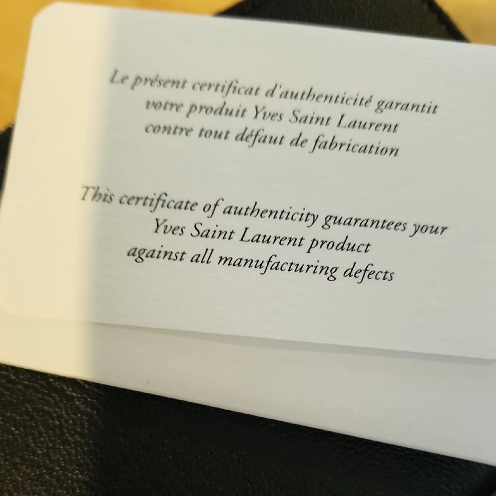 Yves Saint Laurent Black Wallet - Picture 5 of 11